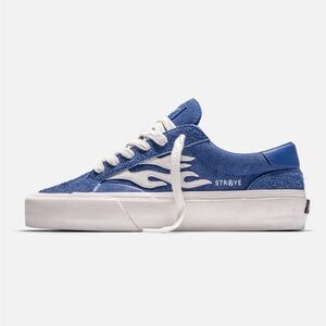 Straye Logan Blue Flame hairy suede low top skate shoes Size 5